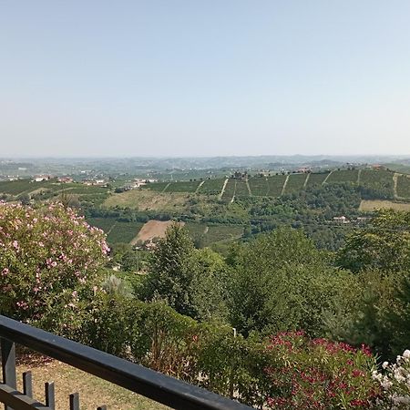 Casa Vacanza Il Colle Del Vento Calosso Esterno foto