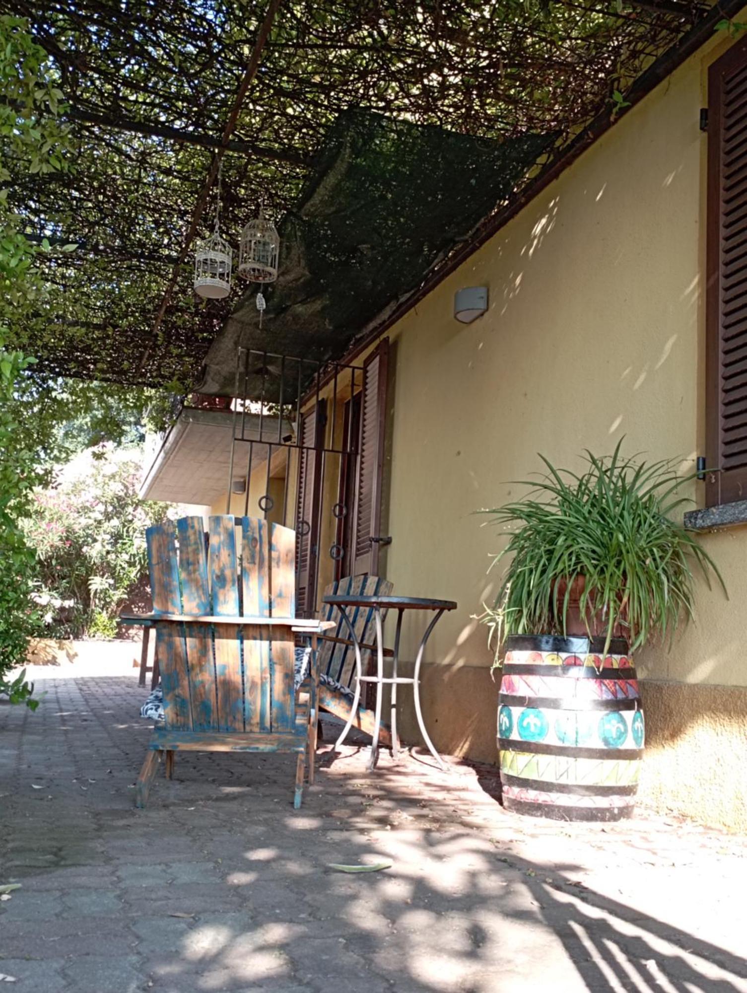 Casa Vacanza Il Colle Del Vento Calosso Esterno foto