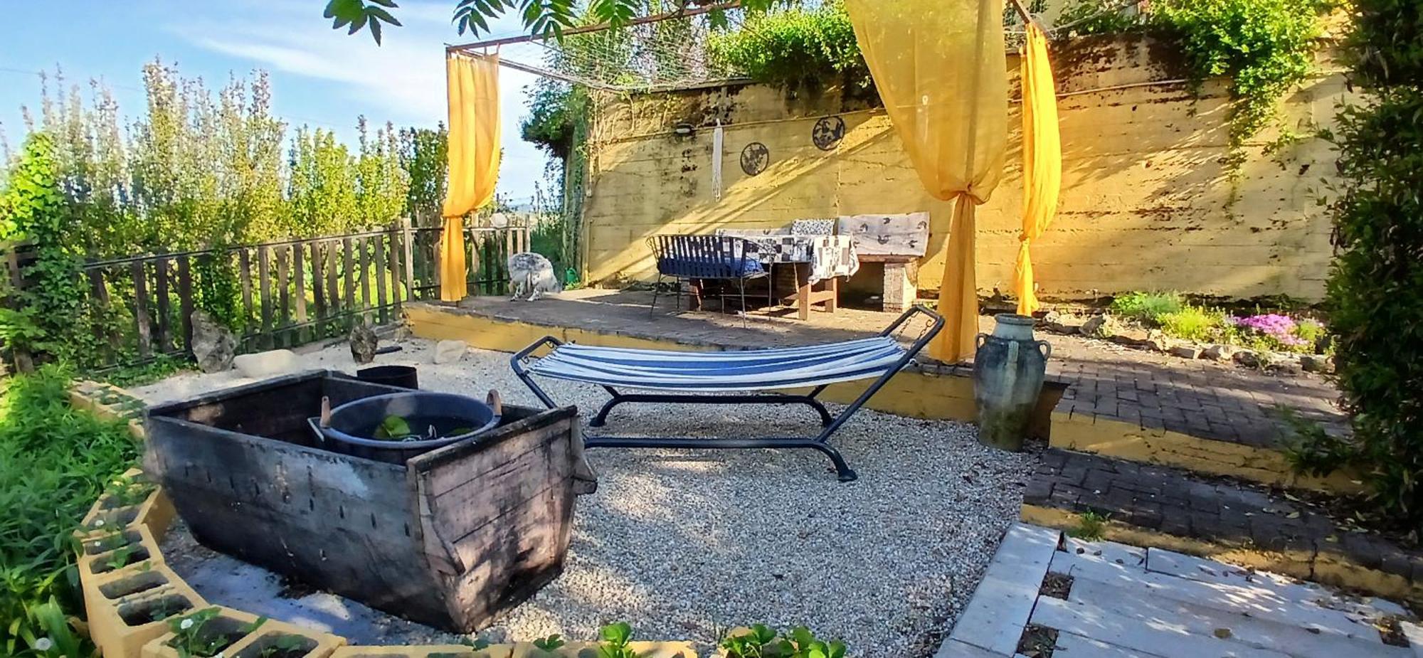 Casa Vacanza Il Colle Del Vento Calosso Esterno foto